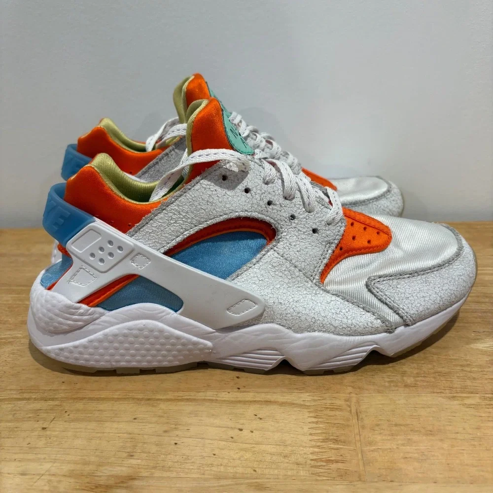 Nike‎ Air Huarache Running Shoes Mens White Orange Blue size 9.5 DX2345-100